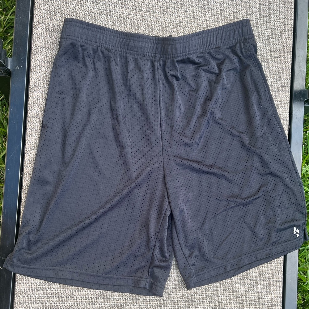 Liberty Pro Men’s Black Mesh Athletic Shorts L Elastic Waist Drawstring - NWOT